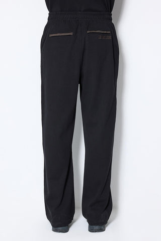 Les Benjamins - PINTUCK DETAILED SWEATPANTS