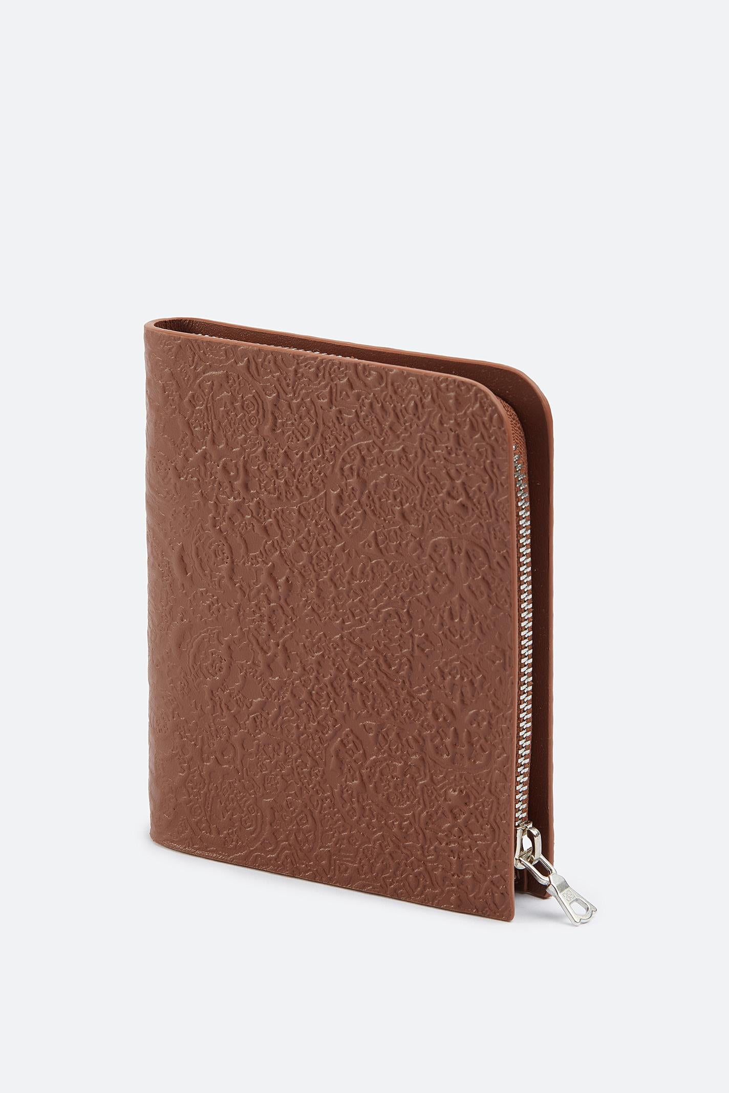  LARGE ZIPPED WALLET 011
