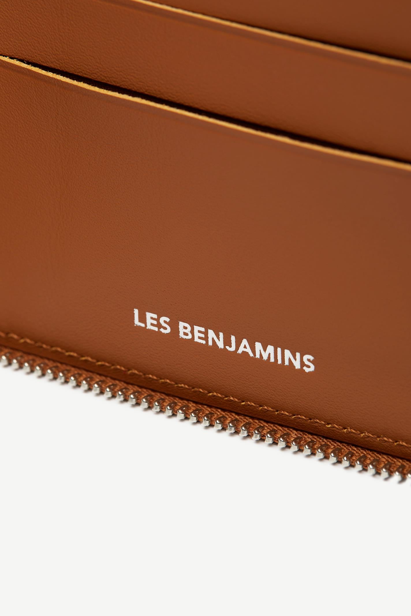  ZIPPED WALLET 052 Les Benjamins