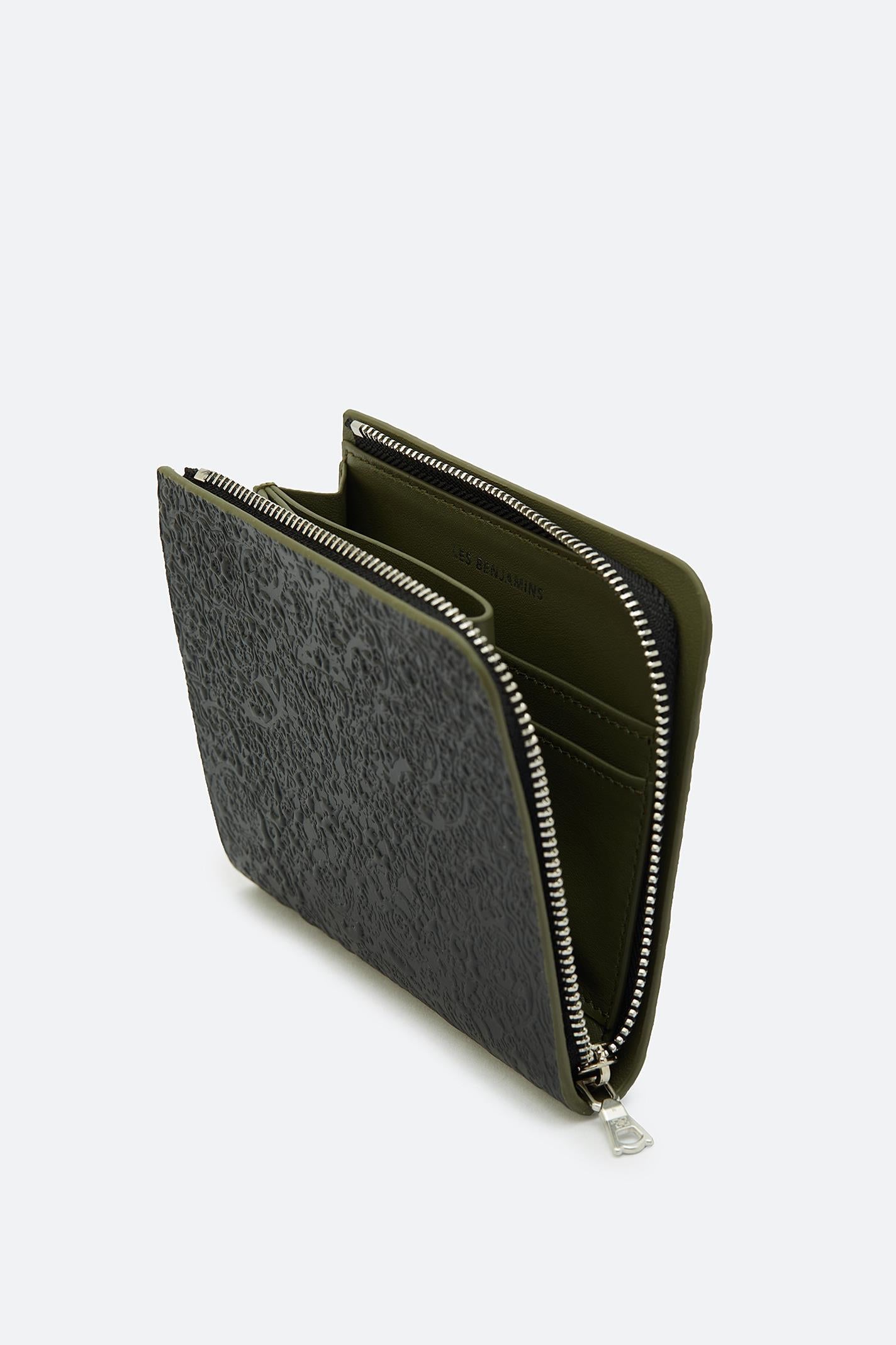 EMBOSSED LARGE ZIPPED WALLET 067 