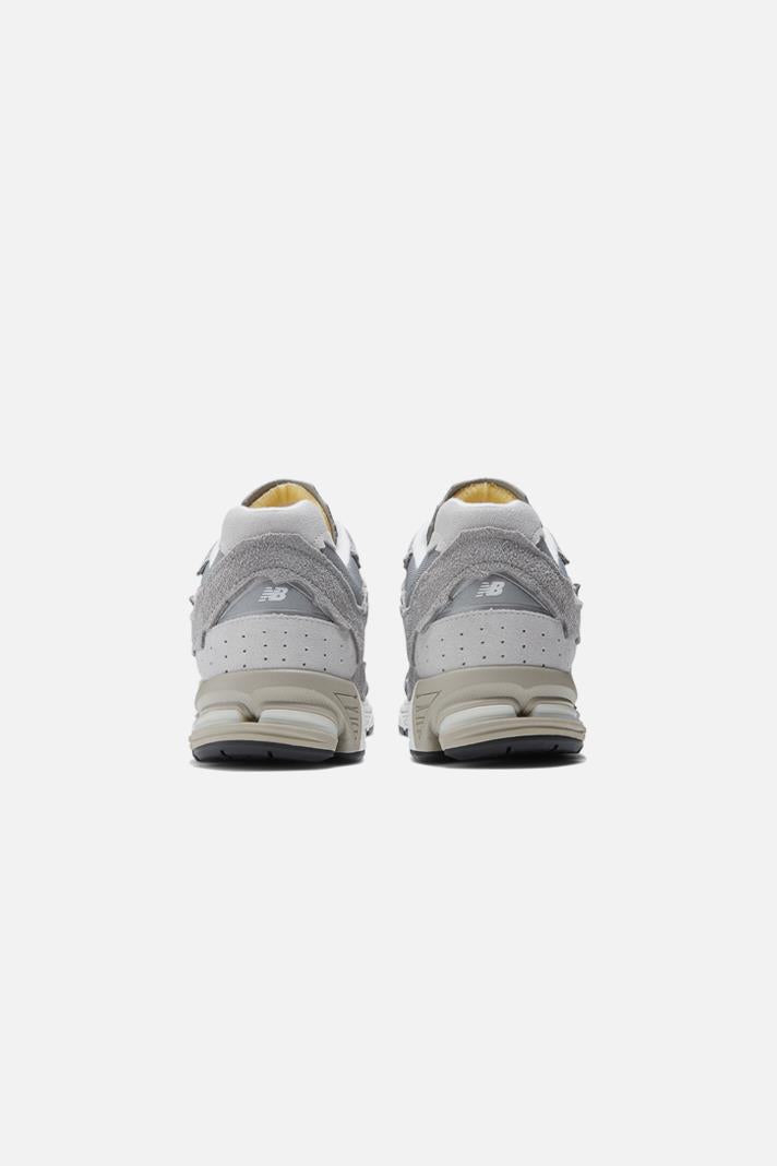  New Balance 2002R Protection Pack Distressed Grey