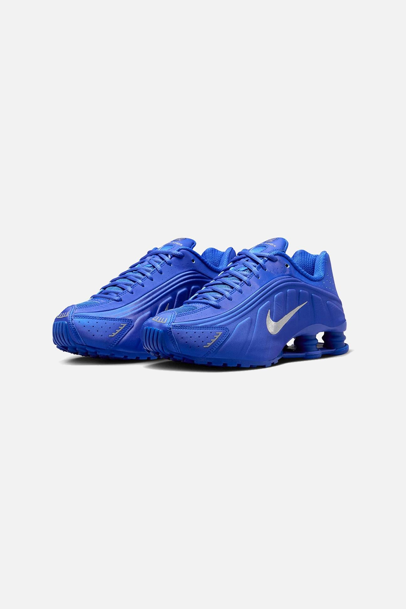  W NIKE SHOX R4