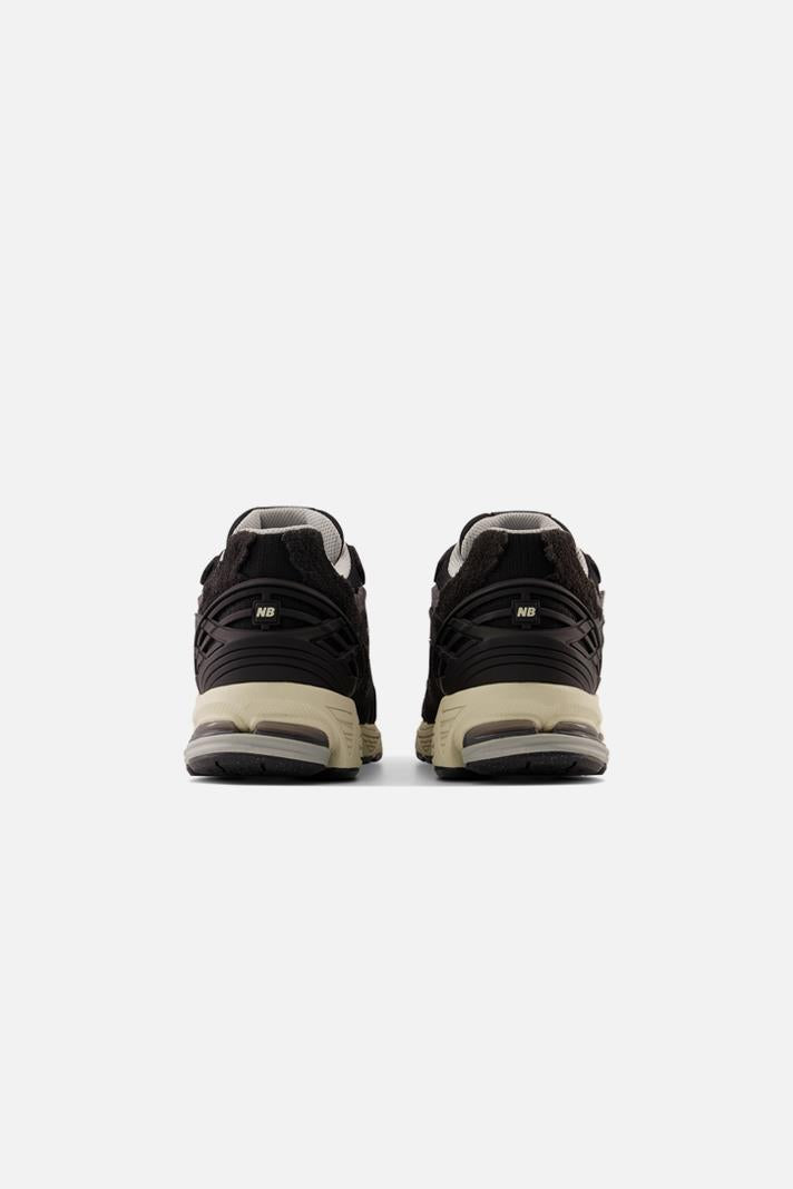  New Balance 1906D Protection Pack Black